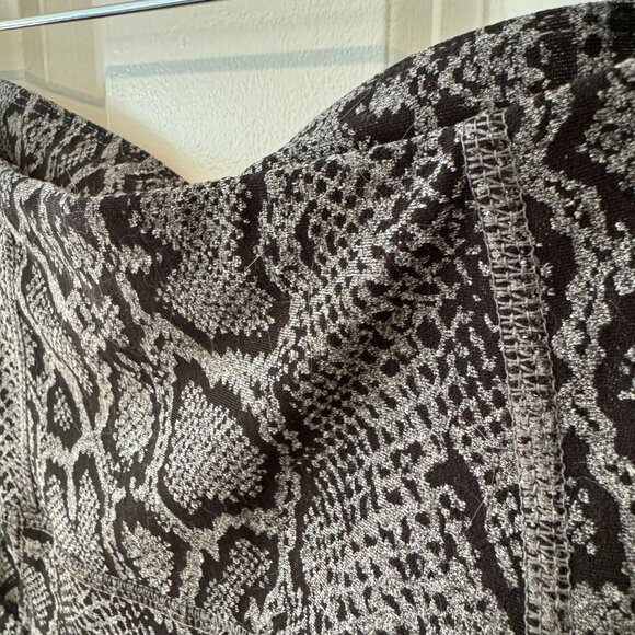 Champion Black and Grey Snakeskin Printed Leggings - Size Small - Picture 3 of 6